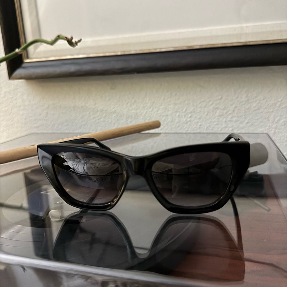 TOUS EdgeBlack Sunglasses